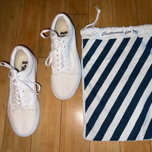 Vans Shoes- UNISEX- White Lace Up Men's size-9/ Women's Size -10.5- Brand New